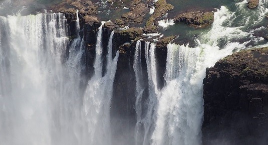 photo msiafricaroadtrip.com les chutes Victoria coté Zimbabwe.