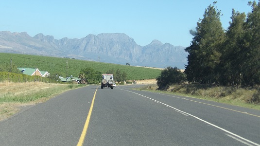 Springbock → Paarl : 556 km (5h30). Continuer sur la N7 à Malmesbury prendre la R45 jusqu'à Paarl.  