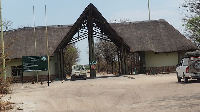 Mababe Gate → Savuti piste Sandridge Botswana