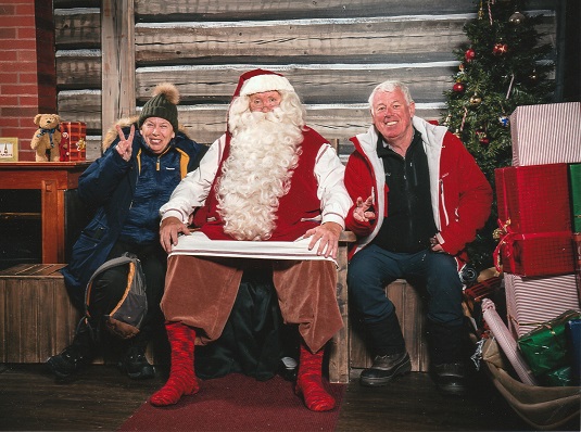 Laponie Finlandaise SANTA CLAUSS le Père-Noël. Msiafricaroadtrip.com